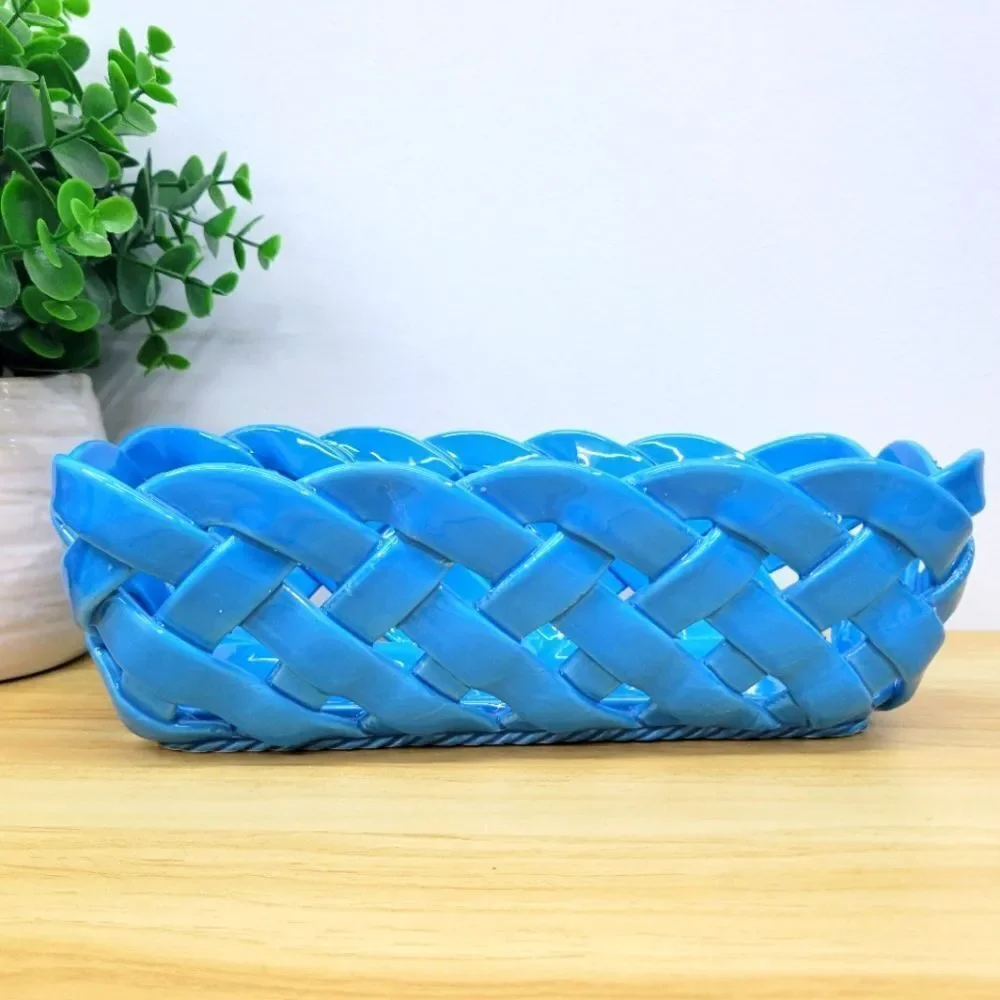 Handmade Italian Ceramic Lattice Basket – PRIMO GI, Bright Blue